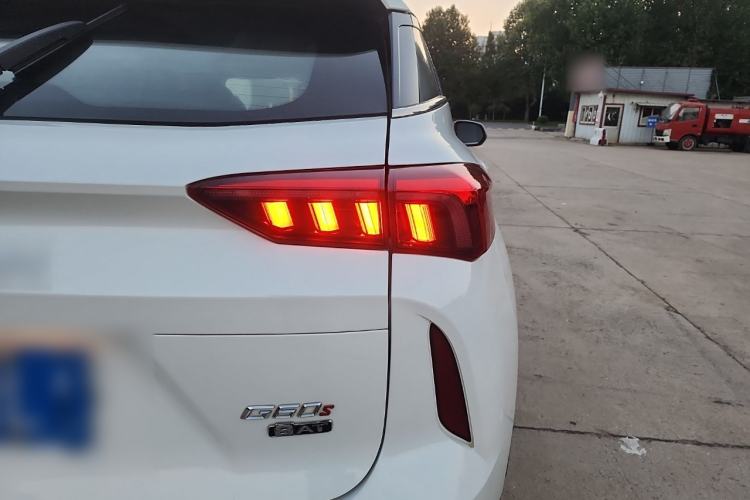 Used DORCEN G60S 2019 1.5T Automatic Luxury Version China VI Standard Exterior 3