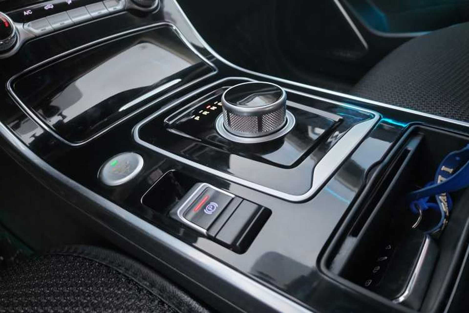 Used DORCEN G60S 2019 1.5T Automatic Luxury Version China VI Standard Gear Lever