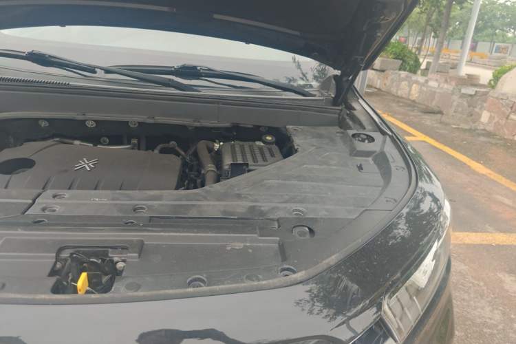 Used DORCEN G60S 2019 1.5T Automatic Luxury Version China VI Standard Engine Bay Left