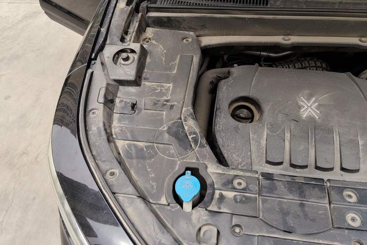 Used DORCEN G60S 2019 1.5T Automatic Supreme Grade China V Standard Engine Bay Right