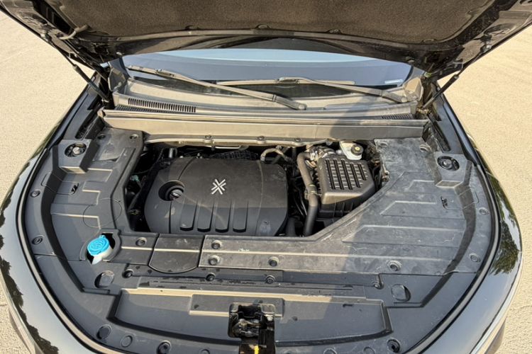 Used DORCEN G60S 2019 1.5T Automatic Luxury Version China VI Standard Engine Bay
