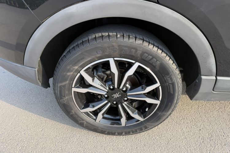 Used DORCEN G60S 2019 1.5T Automatic Luxury Version China VI Standard Exterior 8