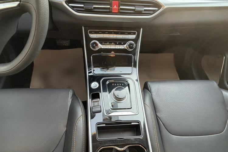 Used DORCEN G60S 2019 1.5T Automatic Luxury Version China VI Standard Gear Lever