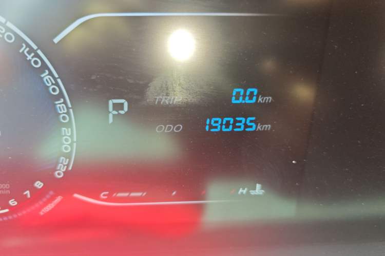 Used DORCEN G60S 2019 1.5T Automatic Luxury Model China V Standard Odometer Close Up