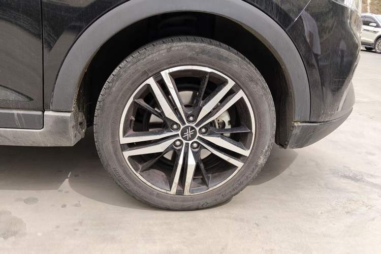 Used DORCEN G60S 2019 1.5T Automatic Supreme Grade China V Standard Right Front Wheel Hub