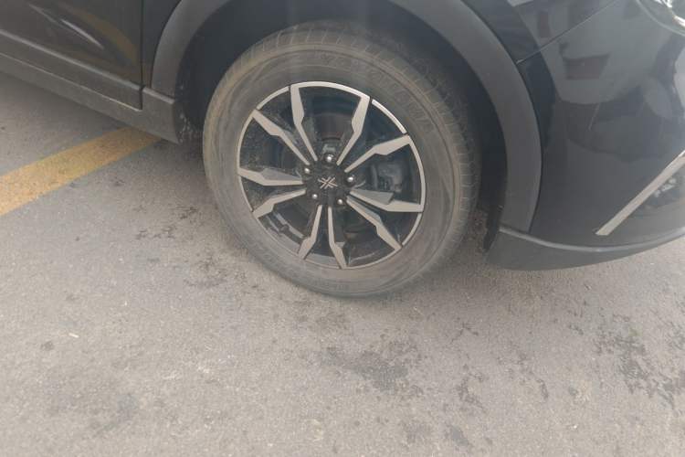 Used DORCEN G60S 2019 1.5T Automatic Luxury Version China VI Standard Right Front Wheel Hub