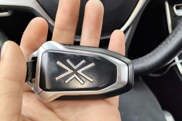 Used DORCEN G60S 2019 1.5T Automatic Supreme Grade China V Standard Vehicle Key