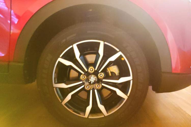 Used DORCEN G60S 2019 1.5T Automatic Luxury Version China VI Standard Right Front Wheel Hub