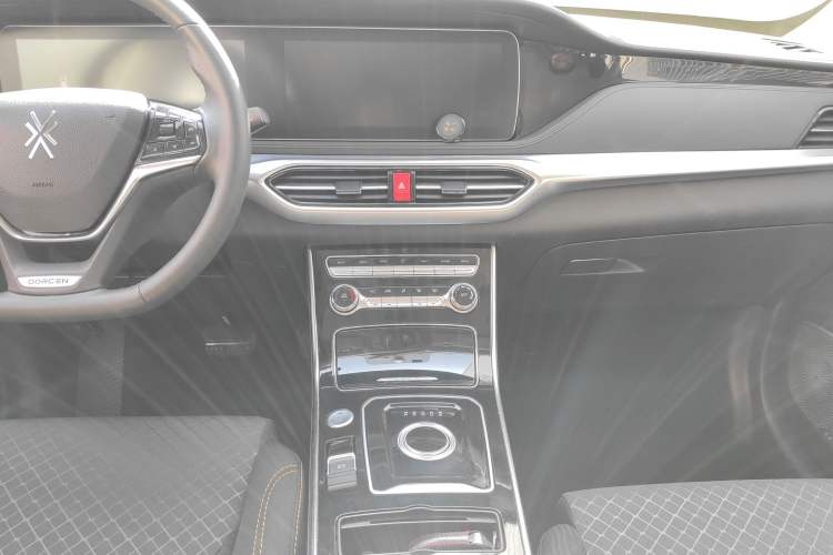 Used DORCEN G60S 2019 1.5T Automatic Luxury Version China VI Standard Audio And AC Panel
