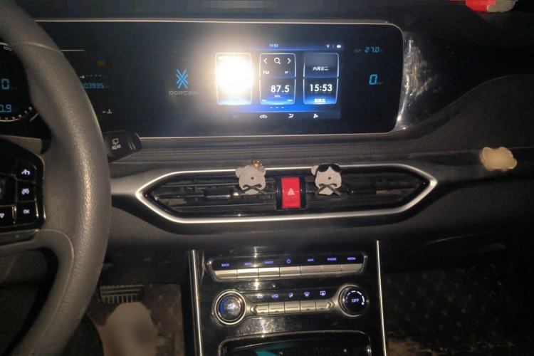 Used DORCEN G60S 2019 1.5T Automatic Luxury Model China V Standard Audio And AC Panel