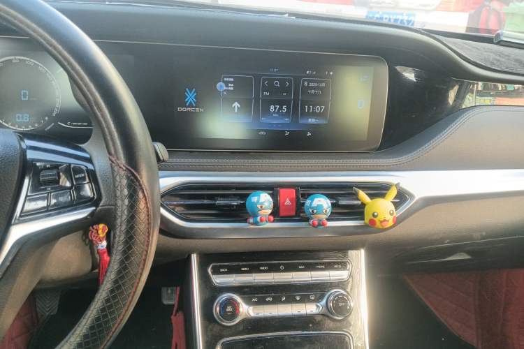 Used DORCEN G60S 2019 1.5T Manual Luxury Version China V Standard Audio And AC Panel