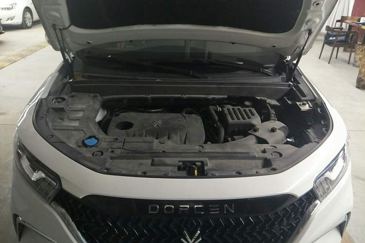 Used DORCEN G60S 2019 1.5T Automatic Luxury Version China VI Standard Engine Bay