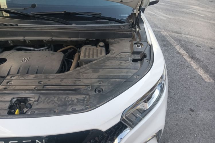 Used DORCEN G60S 2019 1.5T Manual Luxury Version China V Standard Engine Bay Left