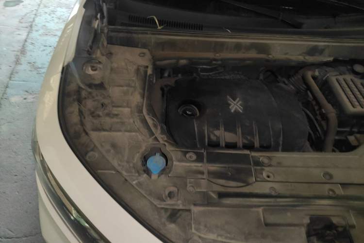 Used DORCEN G60S 2019 1.5T Automatic Luxury Version China VI Standard Engine Bay Right