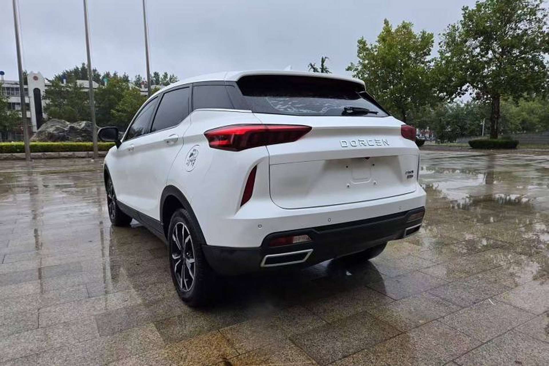 Used DORCEN G60S 2019 1.5T Automatic Luxury Version China VI Standard Exterior 3