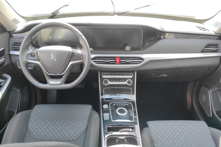Used DORCEN G60S 2019 1.5T Automatic Luxury Version China VI Standard Interior 3