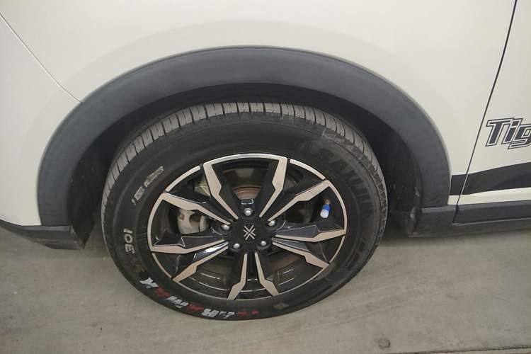 Used DORCEN G60S 2019 1.5T Automatic Luxury Version China VI Standard Left Front Wheel Hub