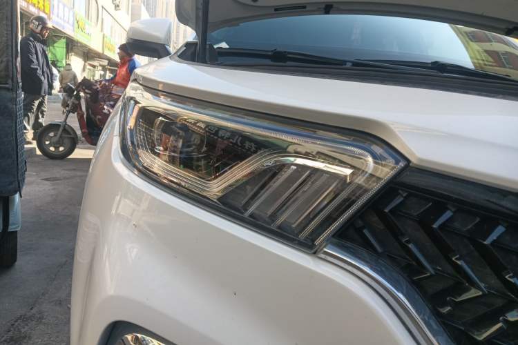 Used DORCEN G60S 2019 1.5T Manual Luxury Version China V Standard Right Front Headlight