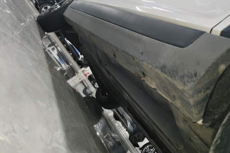 Used DORCEN G60S 2019 1.5T Automatic Luxury Model China V Standard Right Side Sill