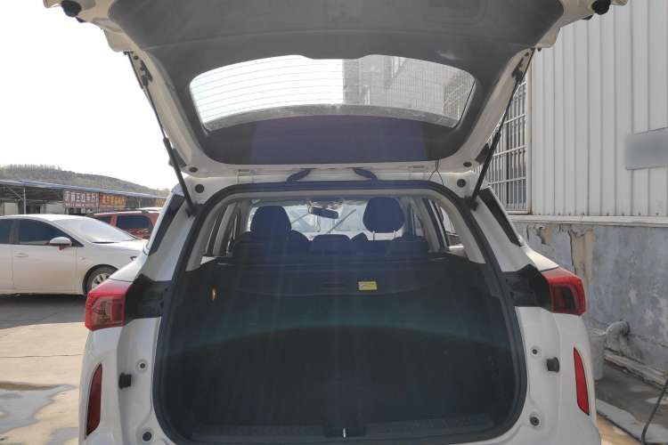 Used DORCEN G60S 2019 1.5T Automatic Luxury Version China VI Standard Trunk