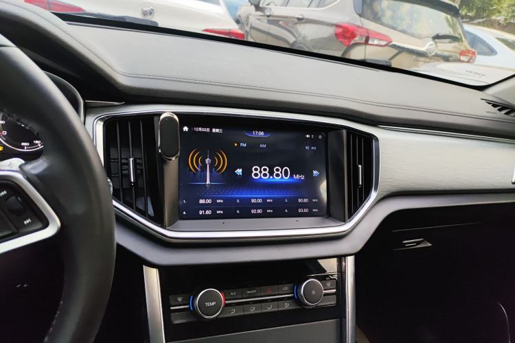 Used DORCEN G70s 2019 2.0T Automatic Prestige Edition Audio And AC Panel