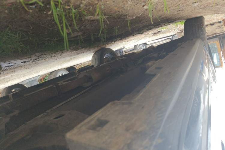 Used DORCEN G70s 2019 2.0T Automatic Flagship Model Chassis Front Right