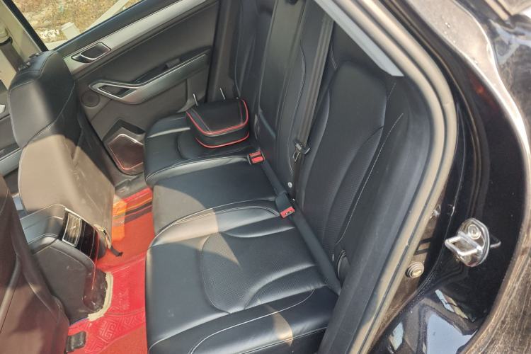 Used DORCEN G70s 2019 2.0T Automatic Prestige Edition Left Rear Seat