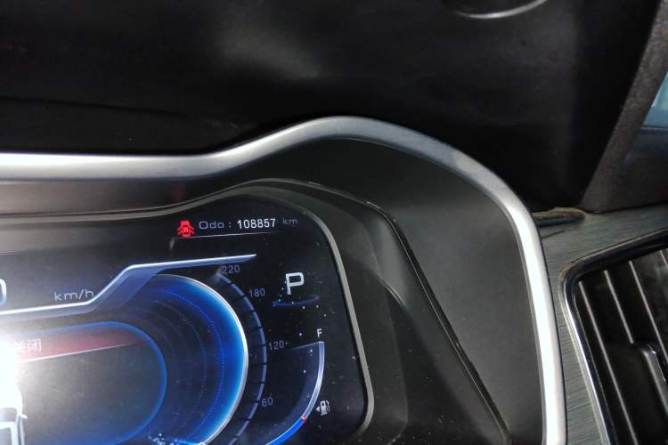 Used DORCEN G70s 2019 2.0T Automatic Prestige Edition Odometer Close Up