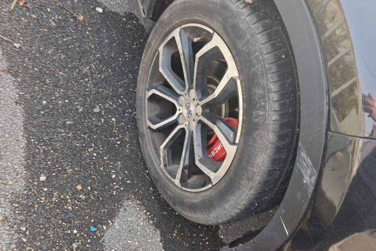 Used DORCEN G70s 2019 2.0T Automatic Prestige Edition Right Front Wheel Hub