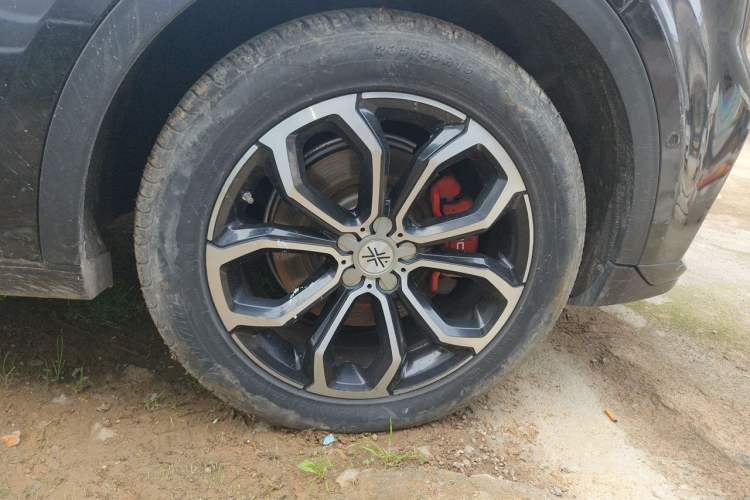 Used DORCEN G70s 2019 2.0T Automatic Flagship Model Right Front Wheel Hub