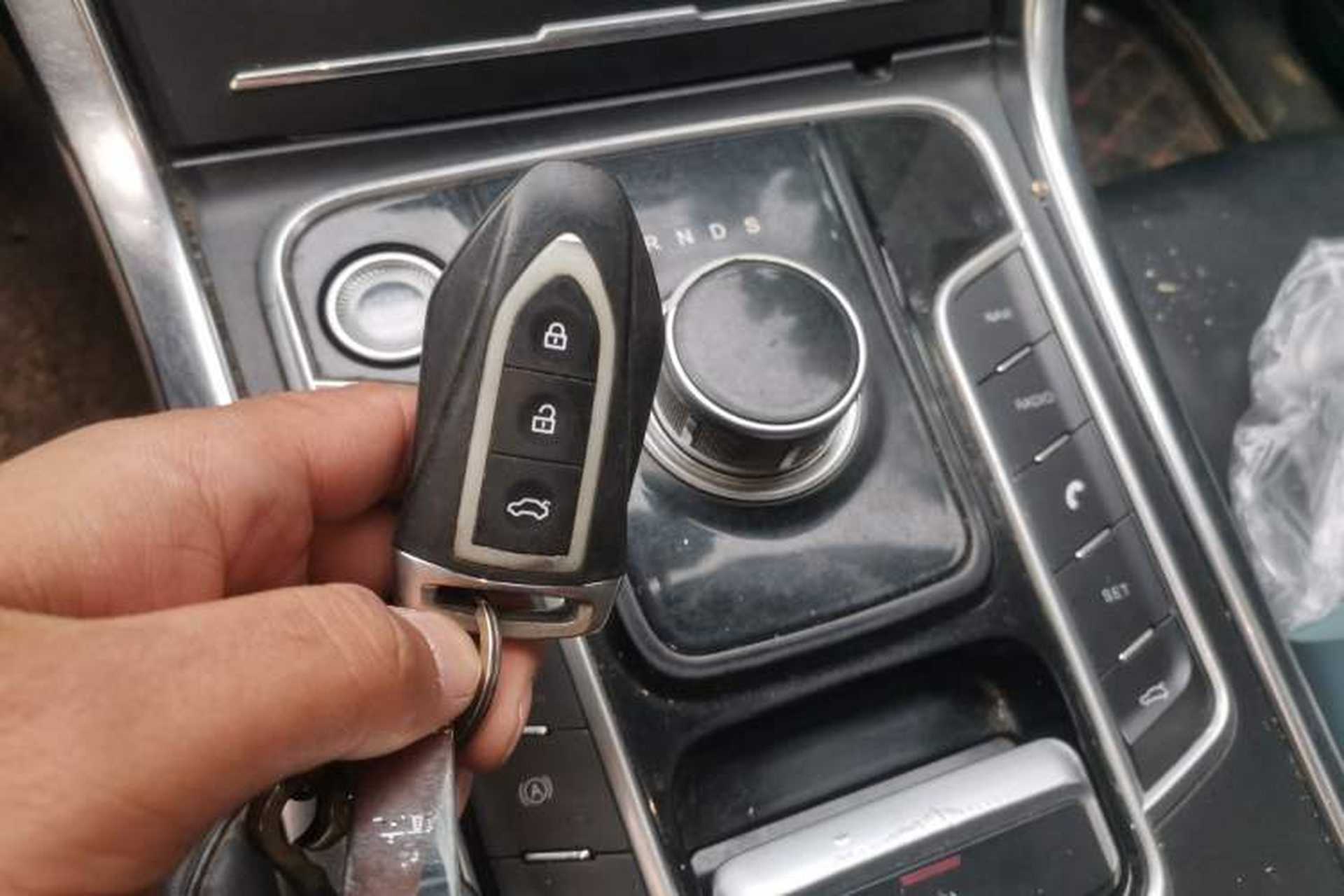Used DORCEN G70s 2019 2.0T Automatic Prestige Edition Vehicle Key