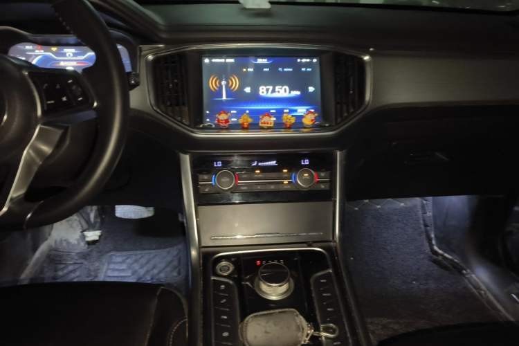 Used DORCEN G70s 2019 2.0T Automatic Flagship Model Audio And AC Panel