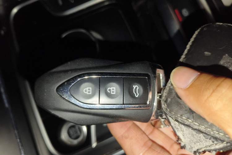 Used DORCEN G70s 2019 2.0T Automatic Flagship Model Vehicle Key