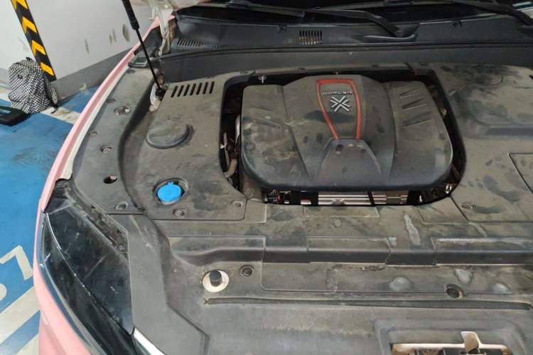 Used DORCEN G70s 2019 2.0T Automatic Prestige Edition Engine Bay Right