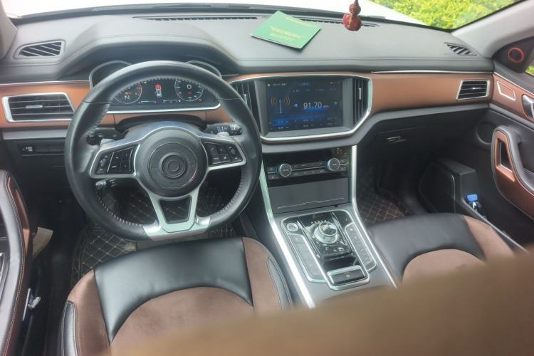 Used DORCEN G70s 2019 2.0T Automatic Flagship Model Center Console