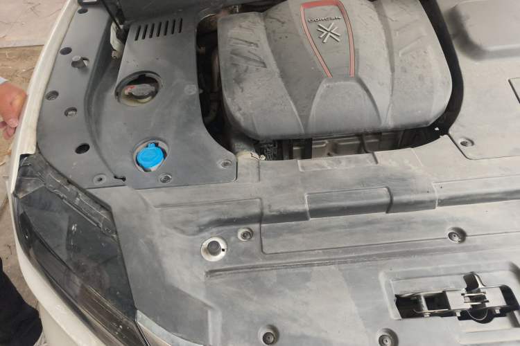 Used DORCEN G70s 2019 2.0T Automatic Prestige Edition Engine Bay Right