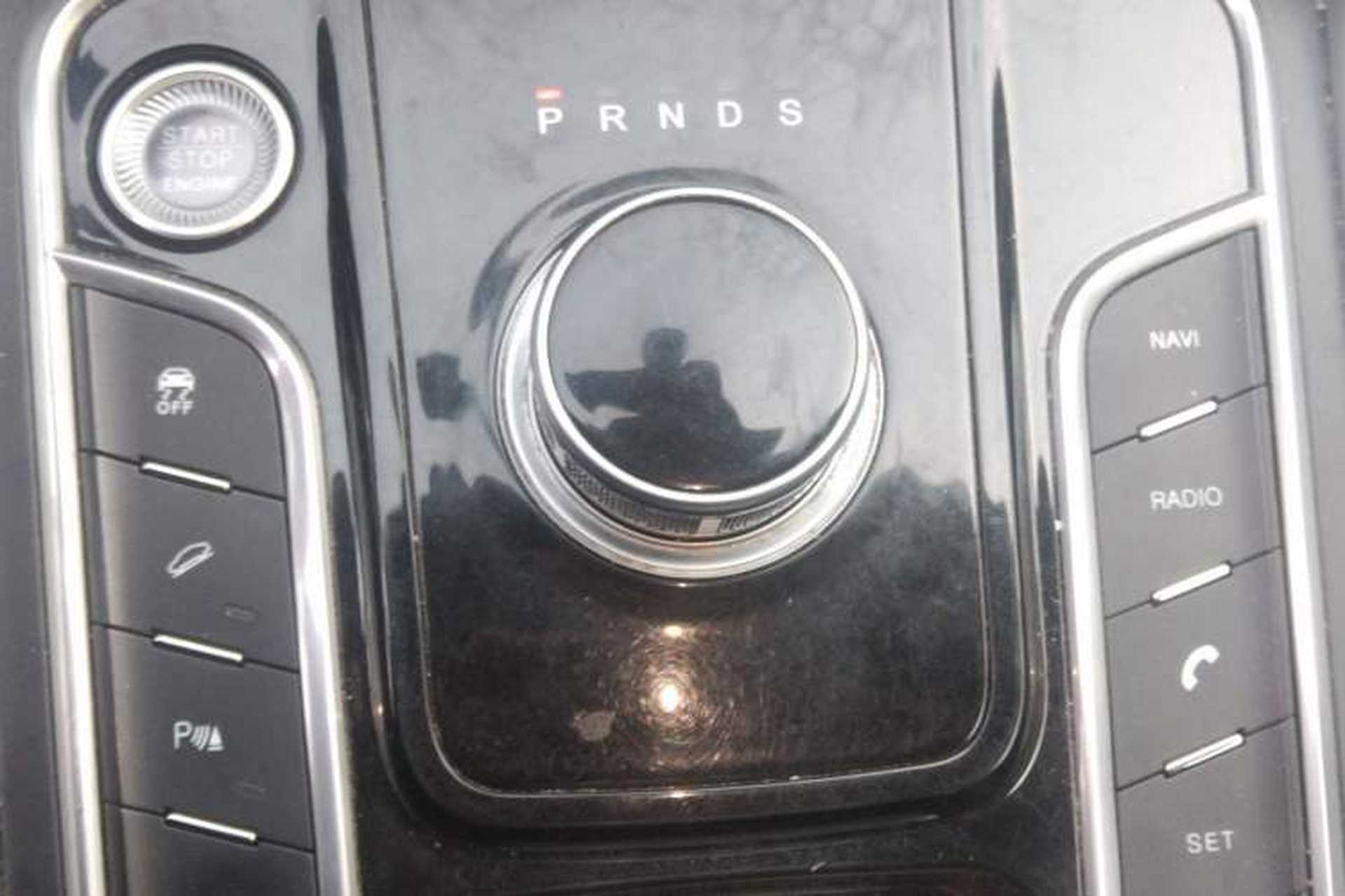 Used DORCEN G70s 2019 2.0T Automatic Prestige Edition Gear Lever
