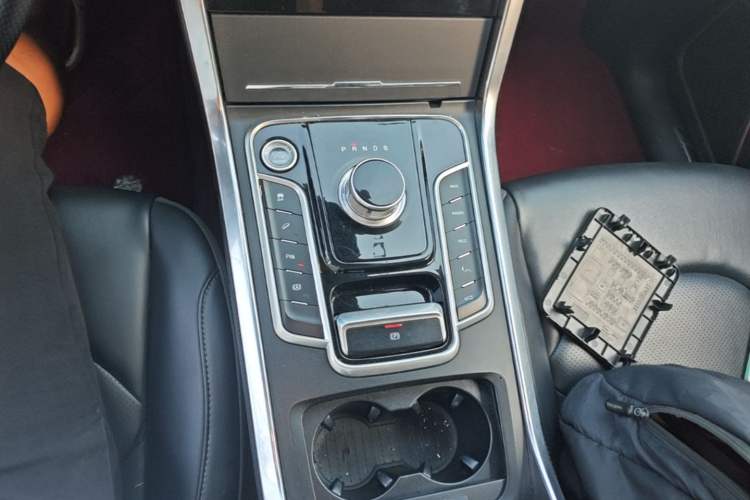 Used DORCEN G70s 2019 2.0T Automatic Supreme Edition Gear Lever