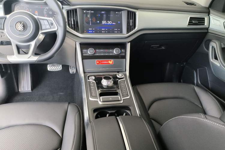 Used DORCEN G70s 2019 2.0T Automatic Supreme Edition Gear Lever