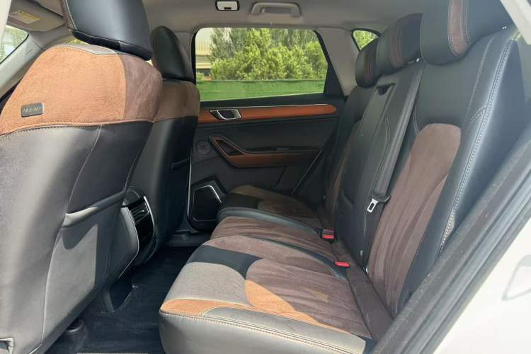 Used DORCEN G70s 2019 2.0T Automatic Supreme Edition Interior 2