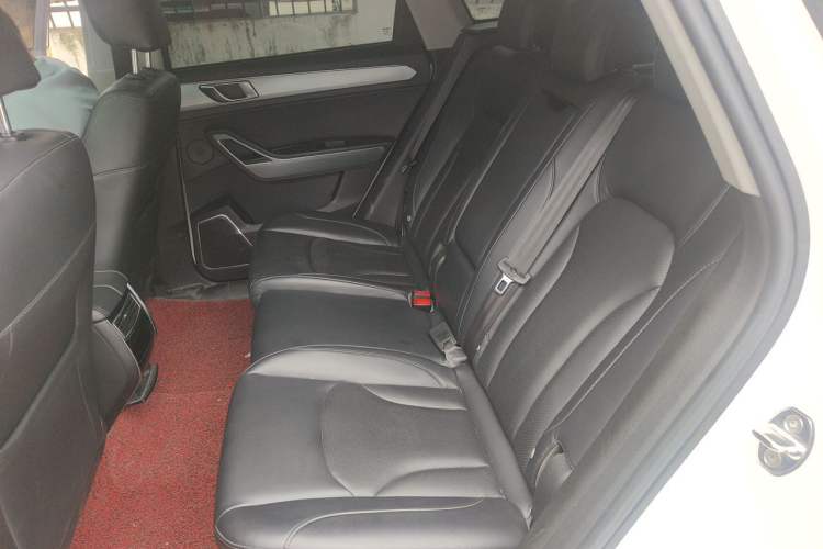 Used DORCEN G70s 2019 2.0T Automatic Prestige Edition Left Rear Seat