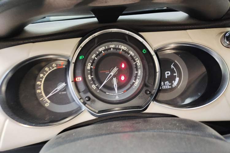 Used DS 3 2012 1.6L Supreme Edition Instrument Cluster