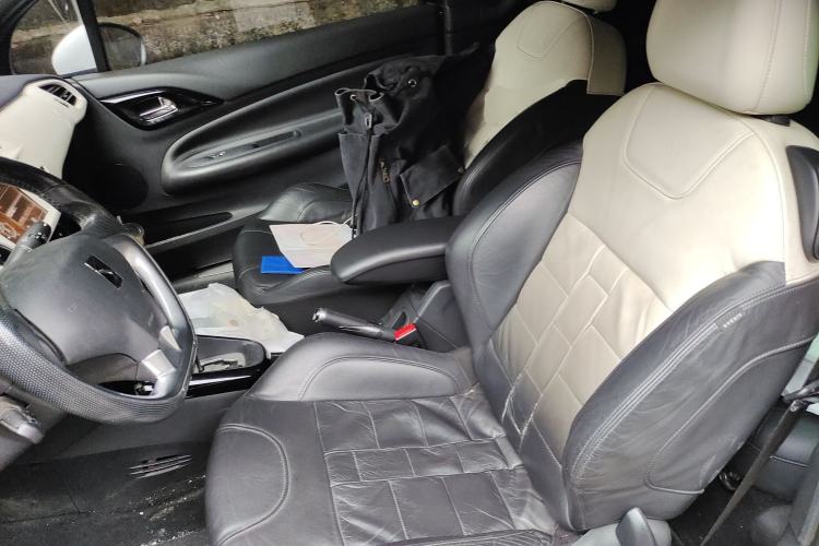 Used DS 3 2012 1.6L Supreme Edition Left Front Seat