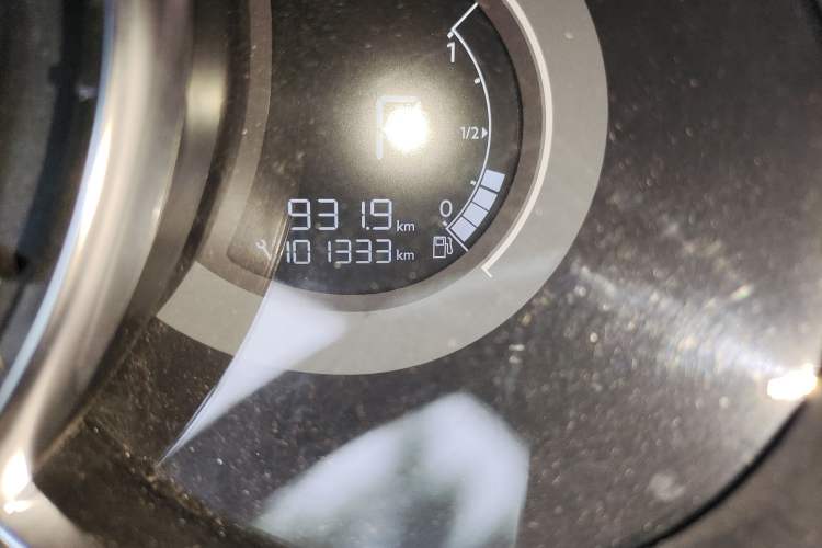 Used DS 3 2012 1.6L Supreme Edition Odometer Close Up