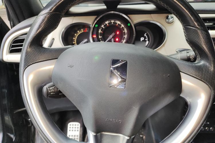 Used DS 3 2012 1.6L Supreme Edition Steering Wheel