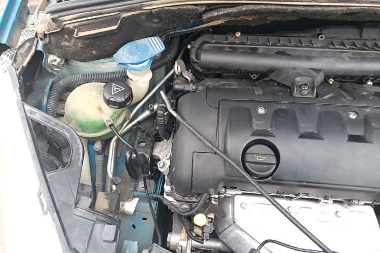 Used DS 3 2012 1.6L Fashion Edition Engine Bay Right
