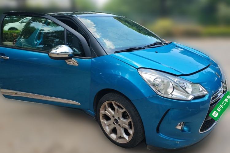 Used DS 3 2012 1.6L Fashion Edition Front Right 45 Deg