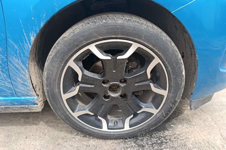 Used DS 3 2012 1.6L Fashion Edition Right Front Wheel Hub