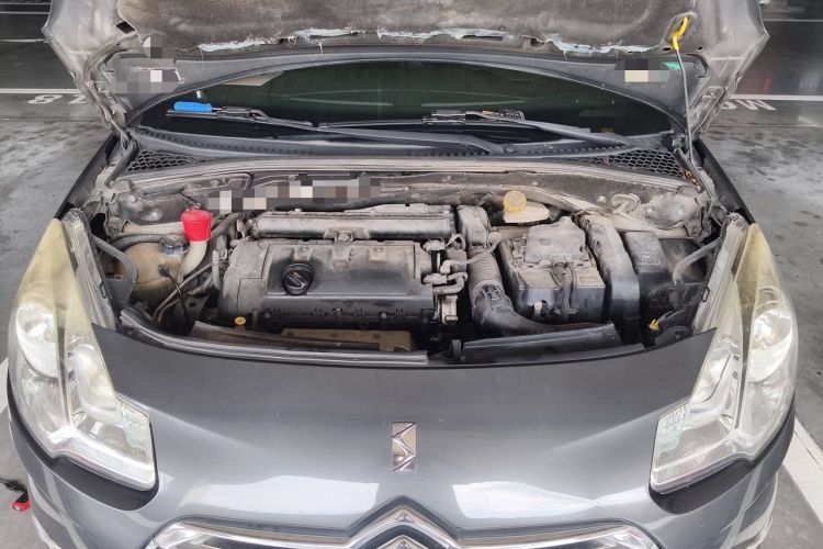 Used DS 3 2012 1.6L Fashion Edition Engine Bay