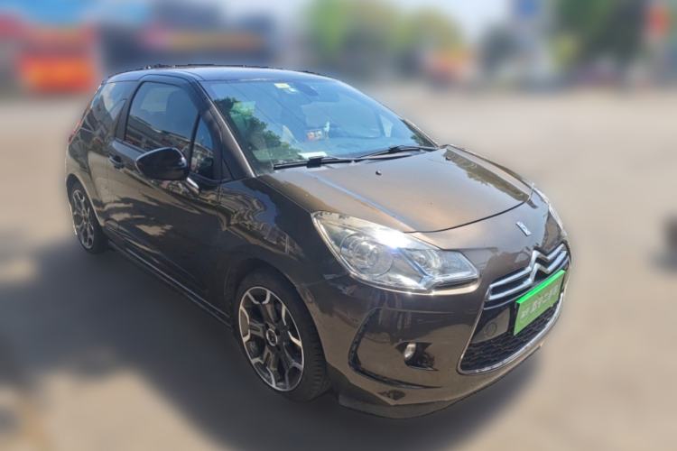 Used DS 3 2012 1.6L Supreme Edition Front Right 45 Deg